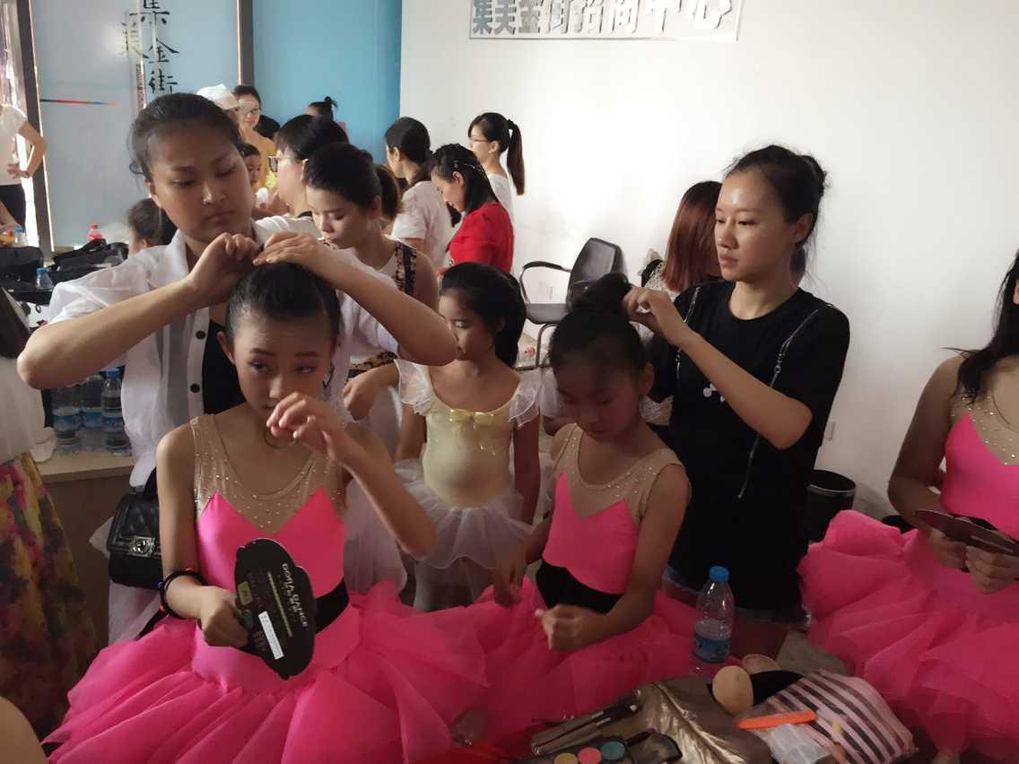 少儿舞台妆