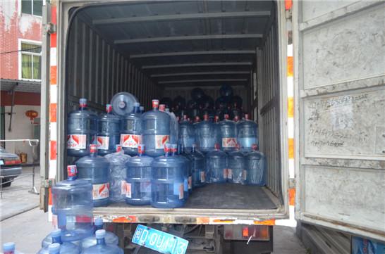 桶装水货车配送